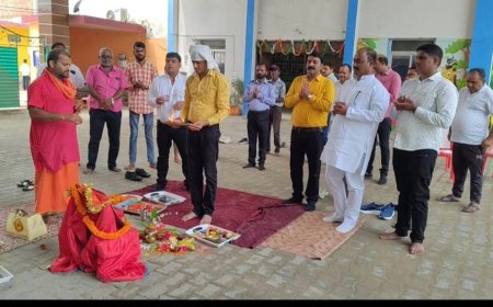 सूर्या सीनियर सेकेंडरी स्कूल में धूमधाम से मनाई गई भगवान विश्वकर्मा जयंती